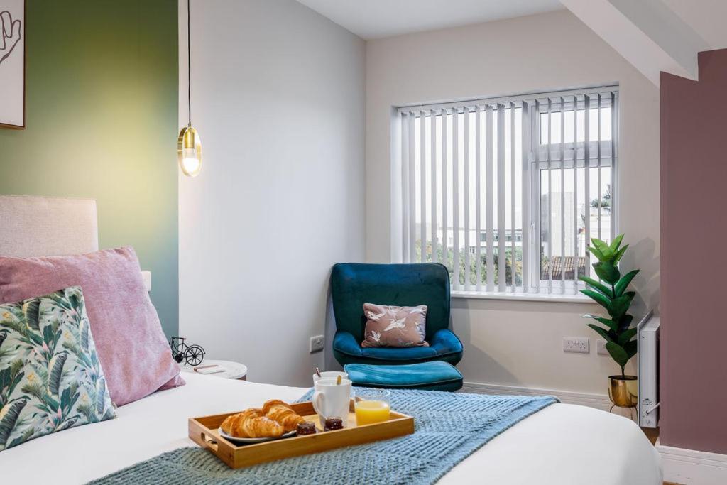 Sea Breeze - Coast Apartment Bournemouth Bagian luar foto
