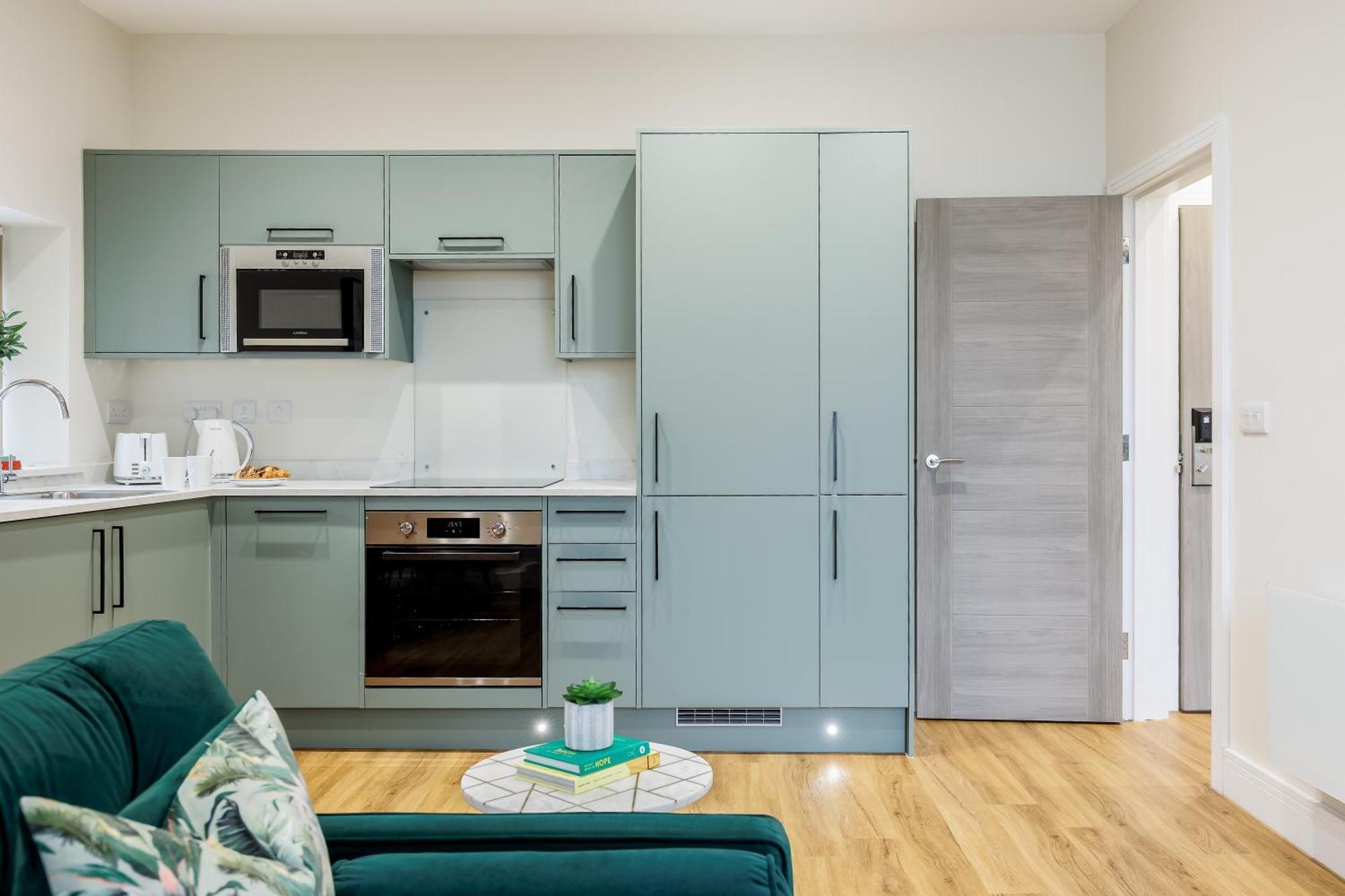 Sea Breeze - Coast Apartment Bournemouth Bagian luar foto