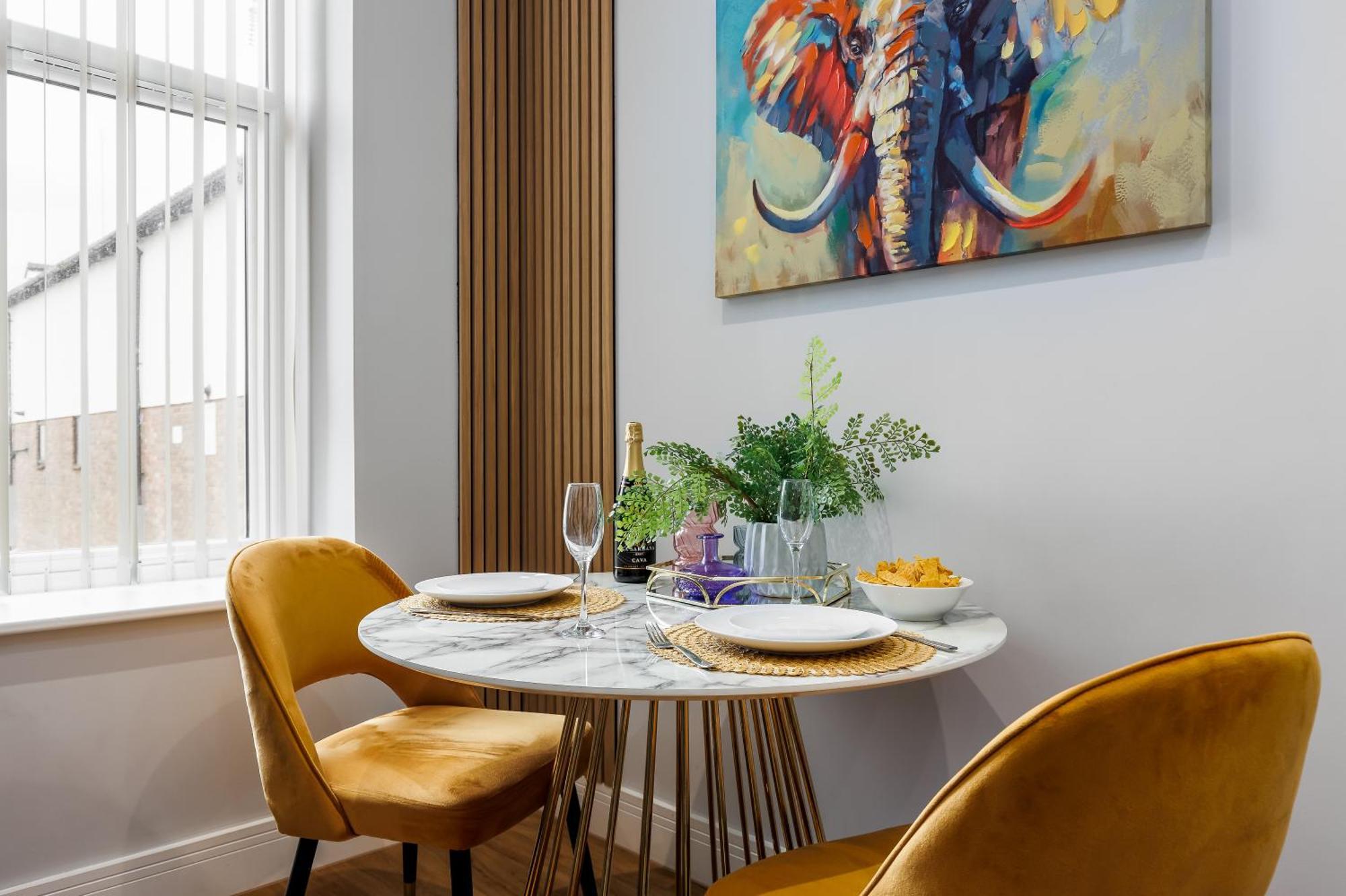 Sea Breeze - Coast Apartment Bournemouth Bagian luar foto