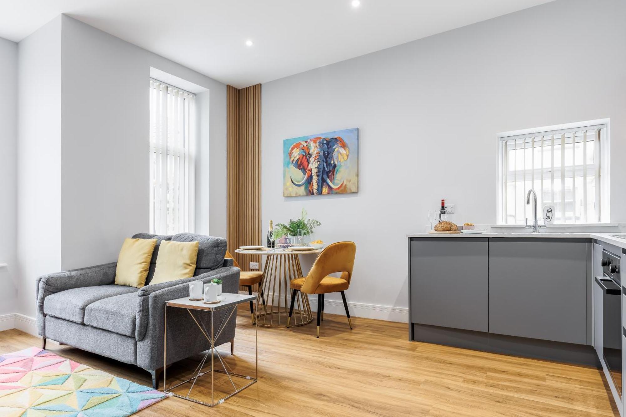 Sea Breeze - Coast Apartment Bournemouth Bagian luar foto